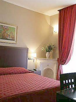 Dipendenza Hotel Galileo Róma Kültér fotó